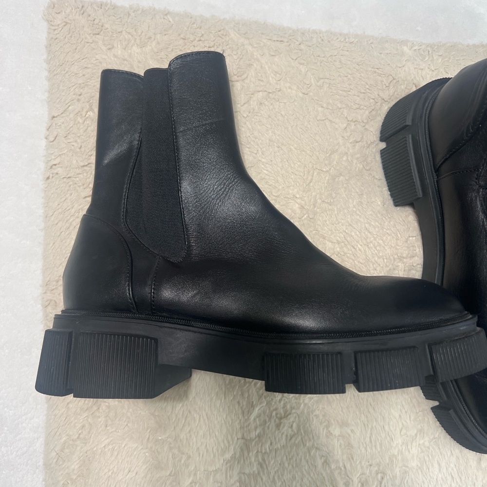 Zara Black Chunky Chelsea Ankle Boots - Picture 3 of 11